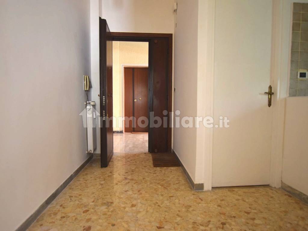 VIA VASSALLI APARTAMENTO IN VENDITA