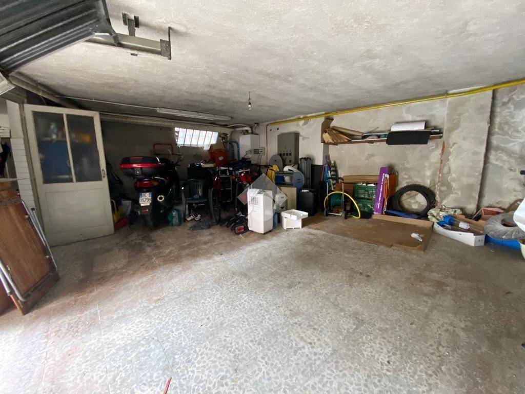 garage