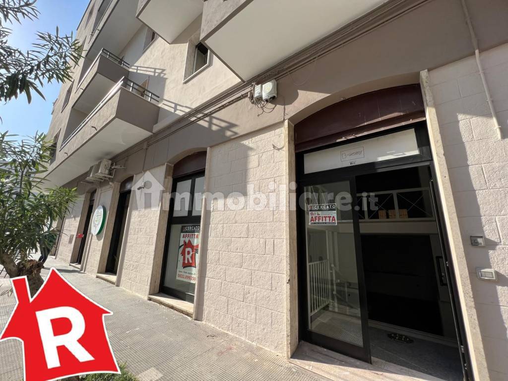 Ufficio - Studio via Michelangelo Schipa 34/36, Lecce, Rif. 106231633 -  Immobiliare.it