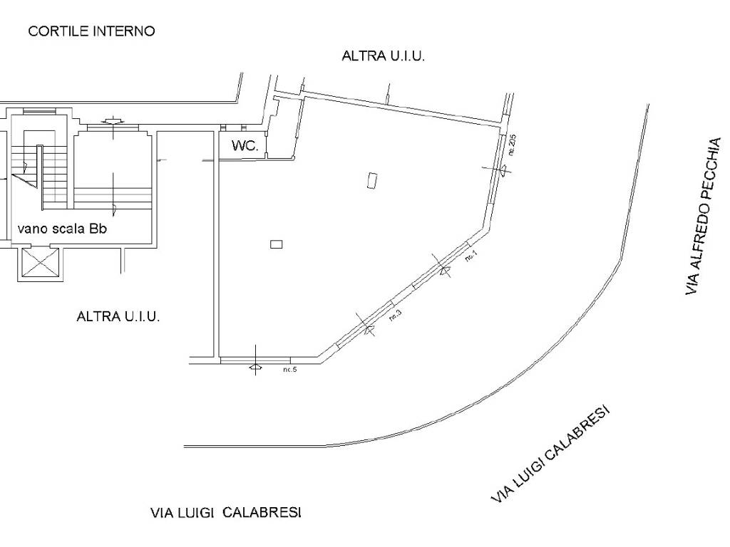 NEGOZIO AD ARZANO VIA ALFREDO PECCHIA