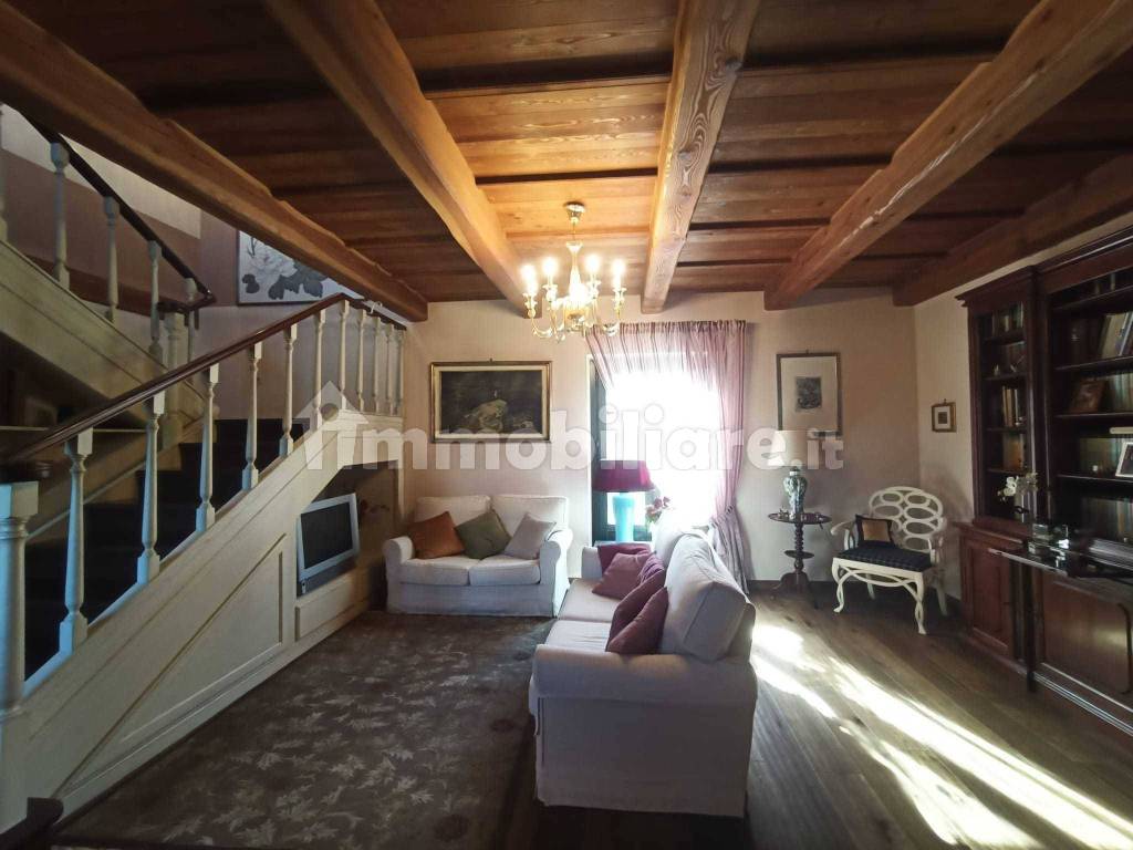 Salone