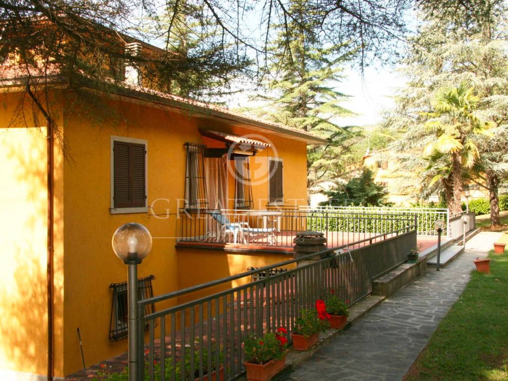 vendesi-villa-monofamiliare-in-toscana-arezzo-chiusi-della-verna-1695625930769.jpg