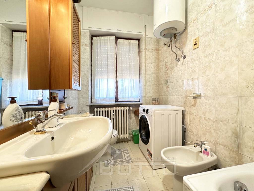 appartamento vendita bornate bagno