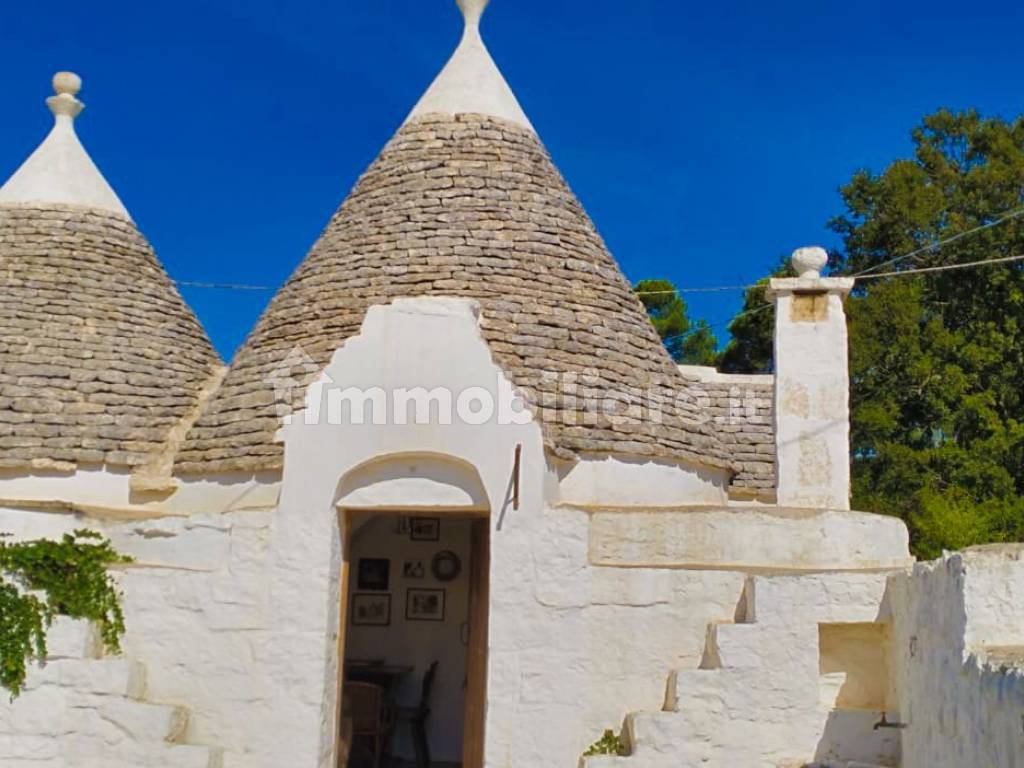 trulli-ostuni