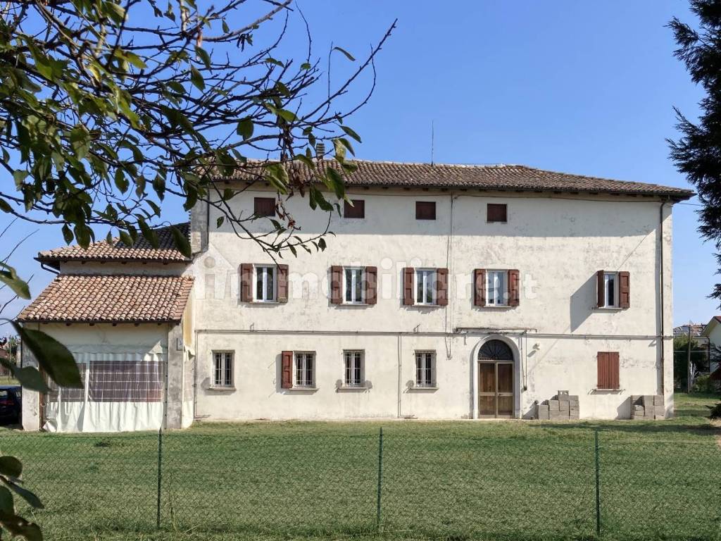 Villa unifamiliare via Elio Bernardi 30, Boschi, Baricella