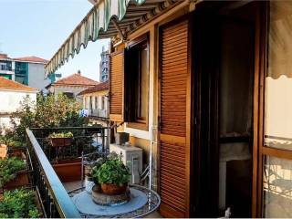 BALCONE INTERNO DAL SOGGIORNO 