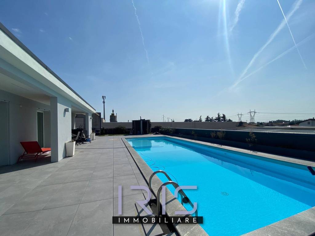 terrazzo + piscina