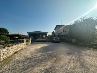 ESTERNI