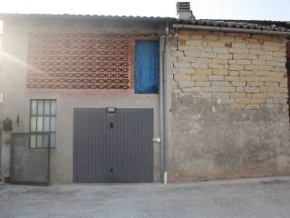 rustico annesso con fienile e garage sottostante