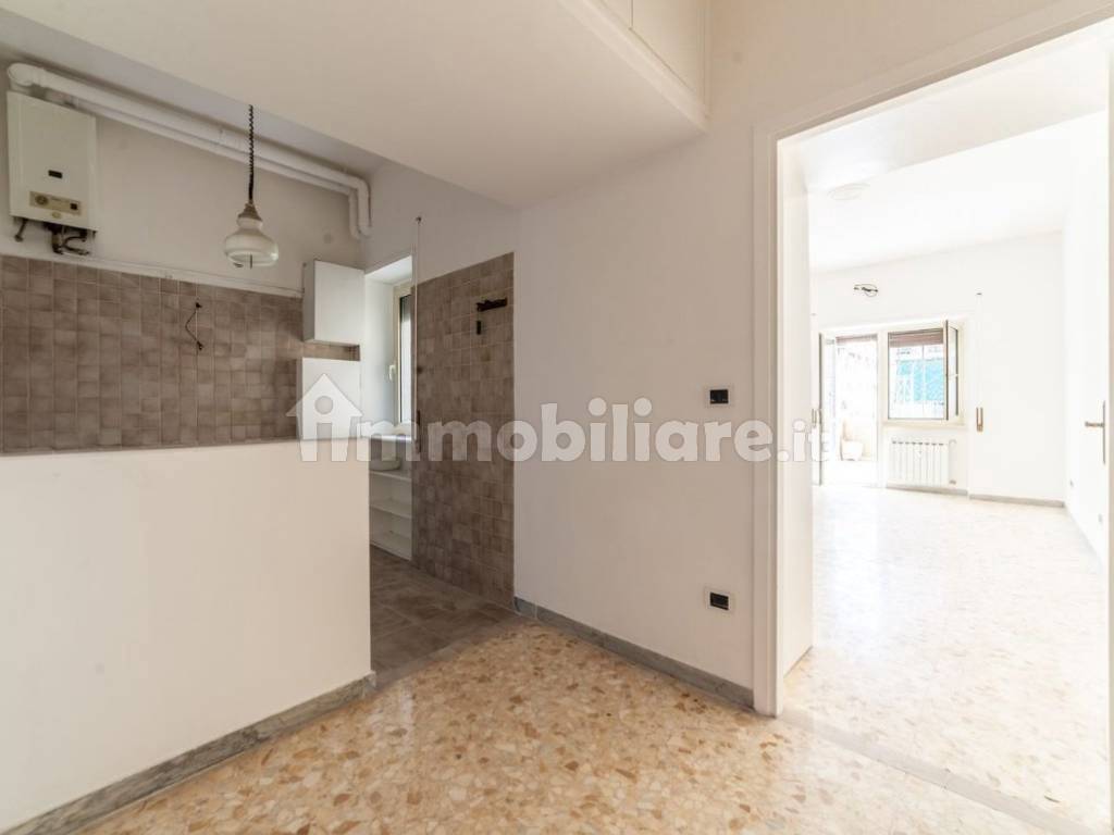 VIA VASSALLI APARTAMENTO IN VENDITA