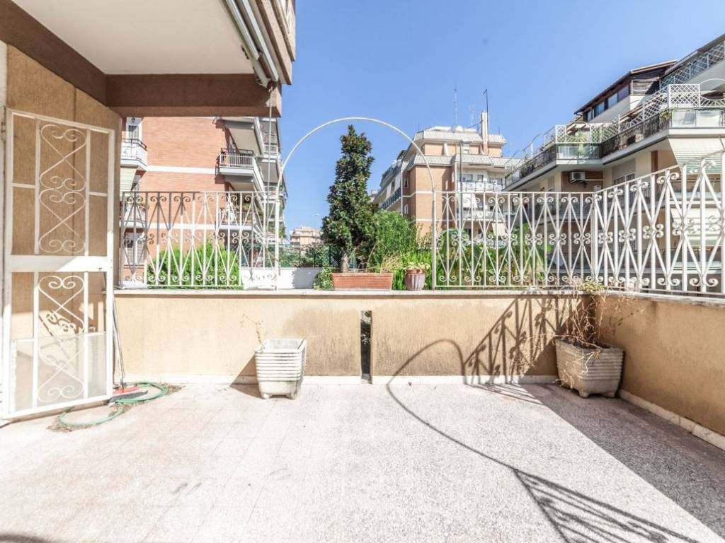 VIA VASSALLI APARTAMENTO IN VENDITA