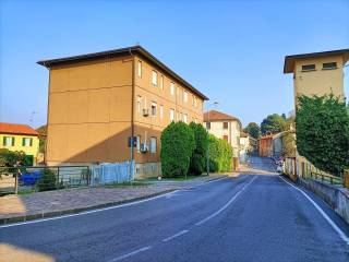 a 100 mt. dal centro storico del paese