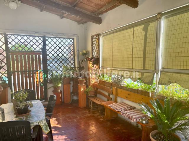 veranda