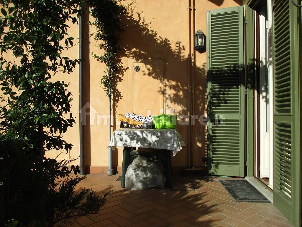 viste interno cortile/balcone