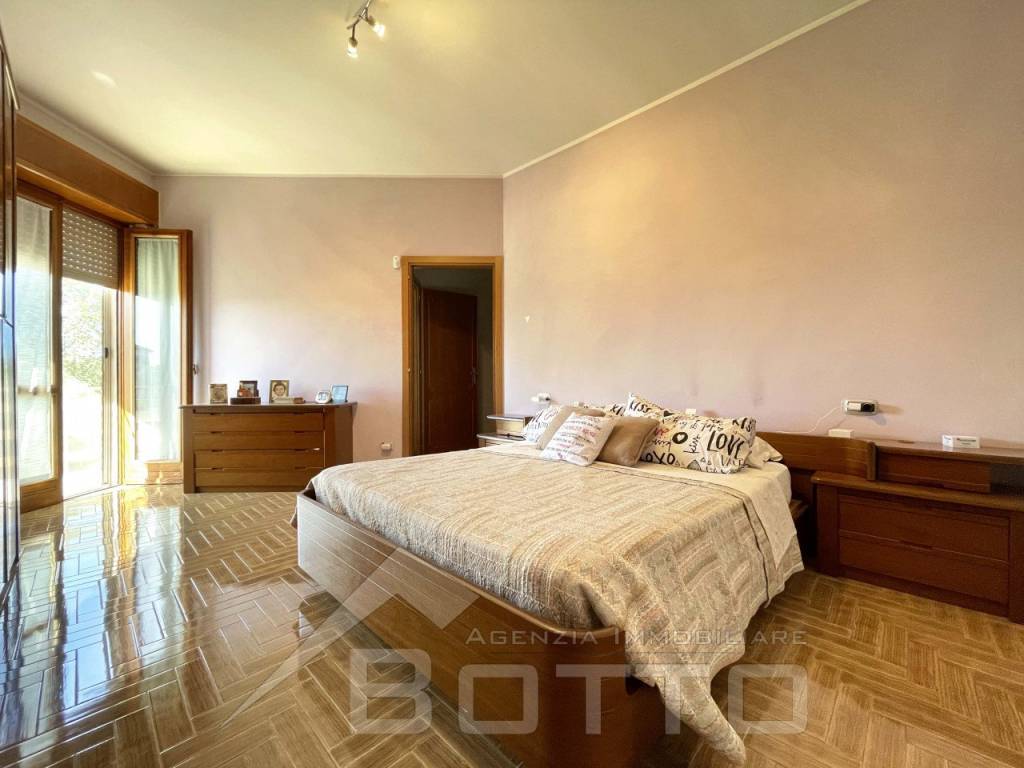 villa vendita suno letto5