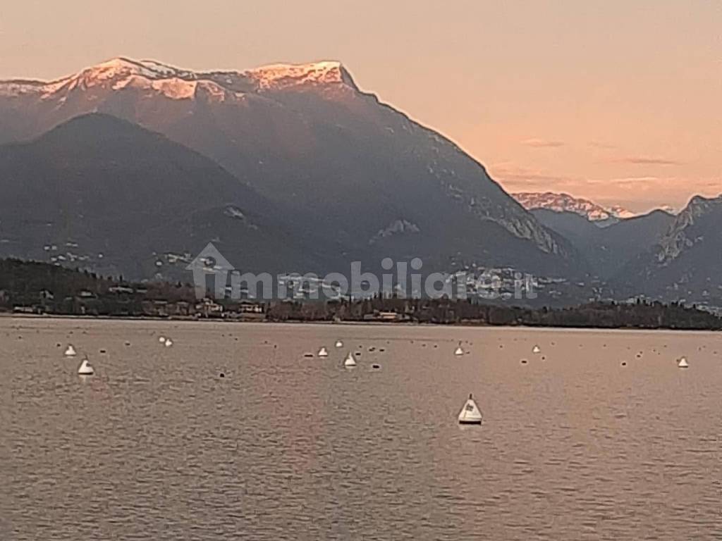 lago d'inverno