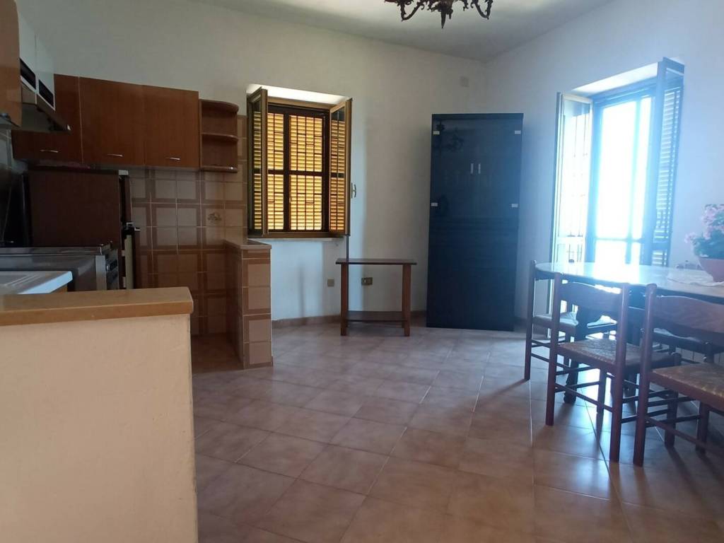 vendita-villa-unifamiliare-in-via-varone-sottano-1-longobardi-buono