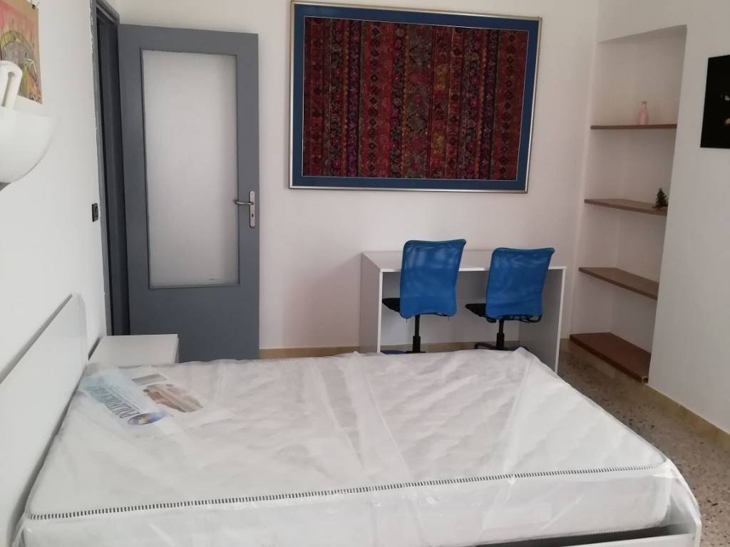 Stanza singola via zara 6, foggia