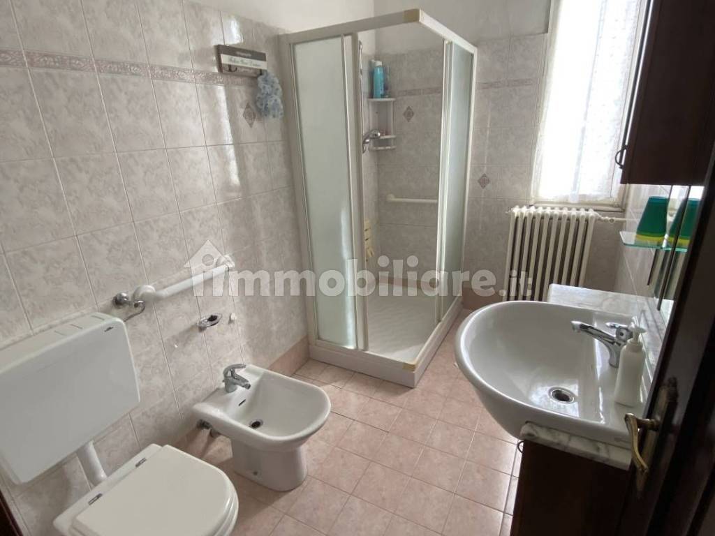 BAGNO P RIALZATO