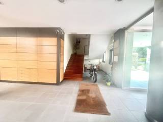 INGRESSO PIANO TERRA