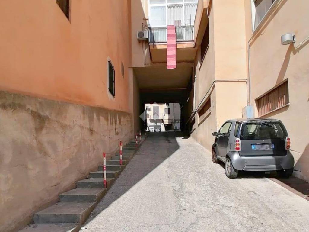 SCARRABILE DA STRADA INTERNA