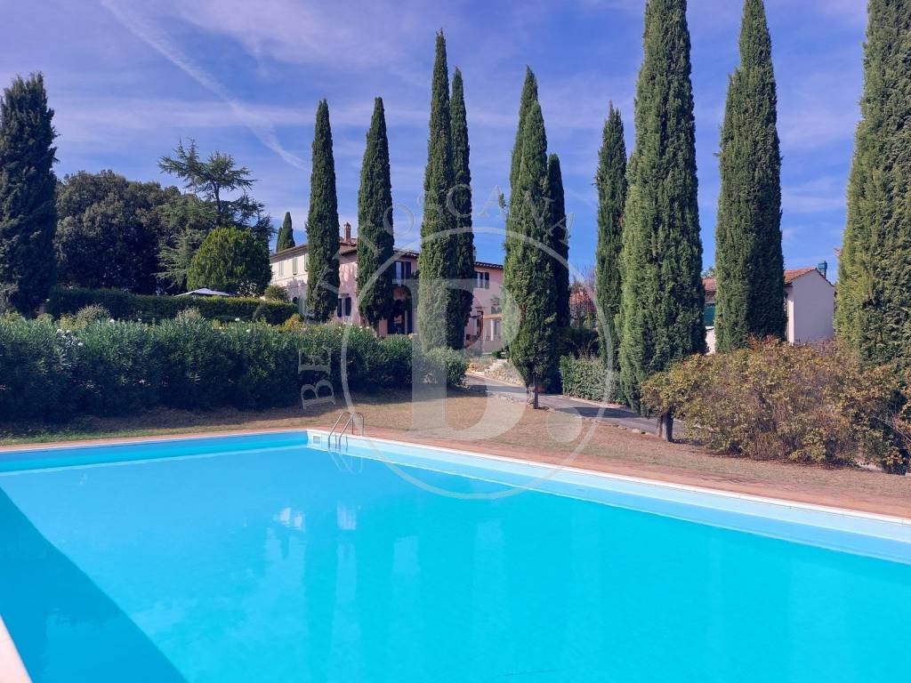 SanGimignano terratetto ristrutturato con giardino