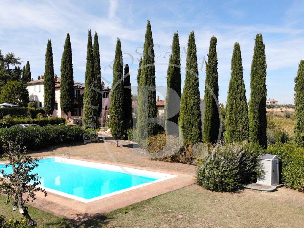 SanGimignano terratetto ristrutturato con giardino