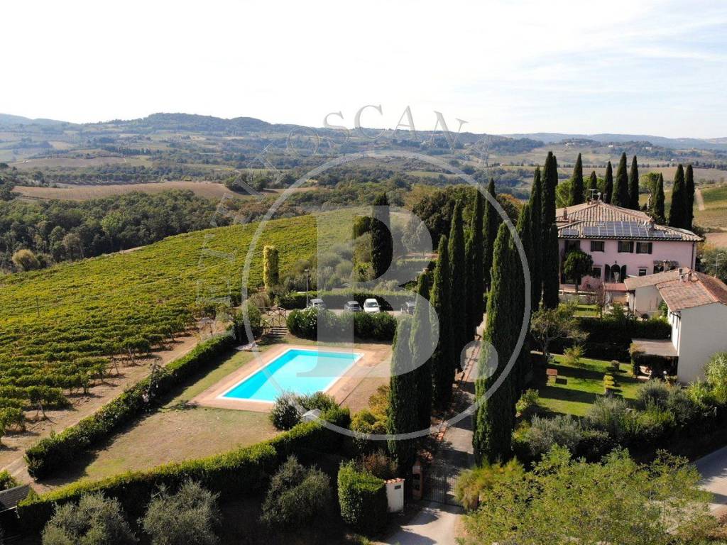 SanGimignano terratetto ristrutturato con giardino