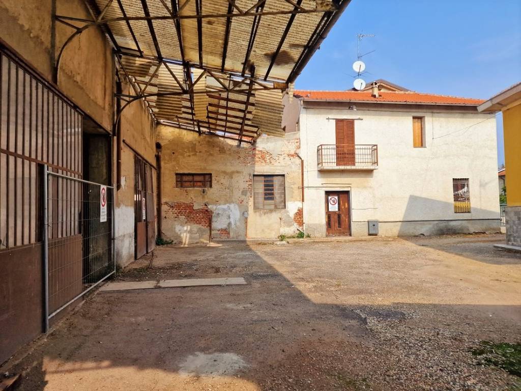 cortile comune interno