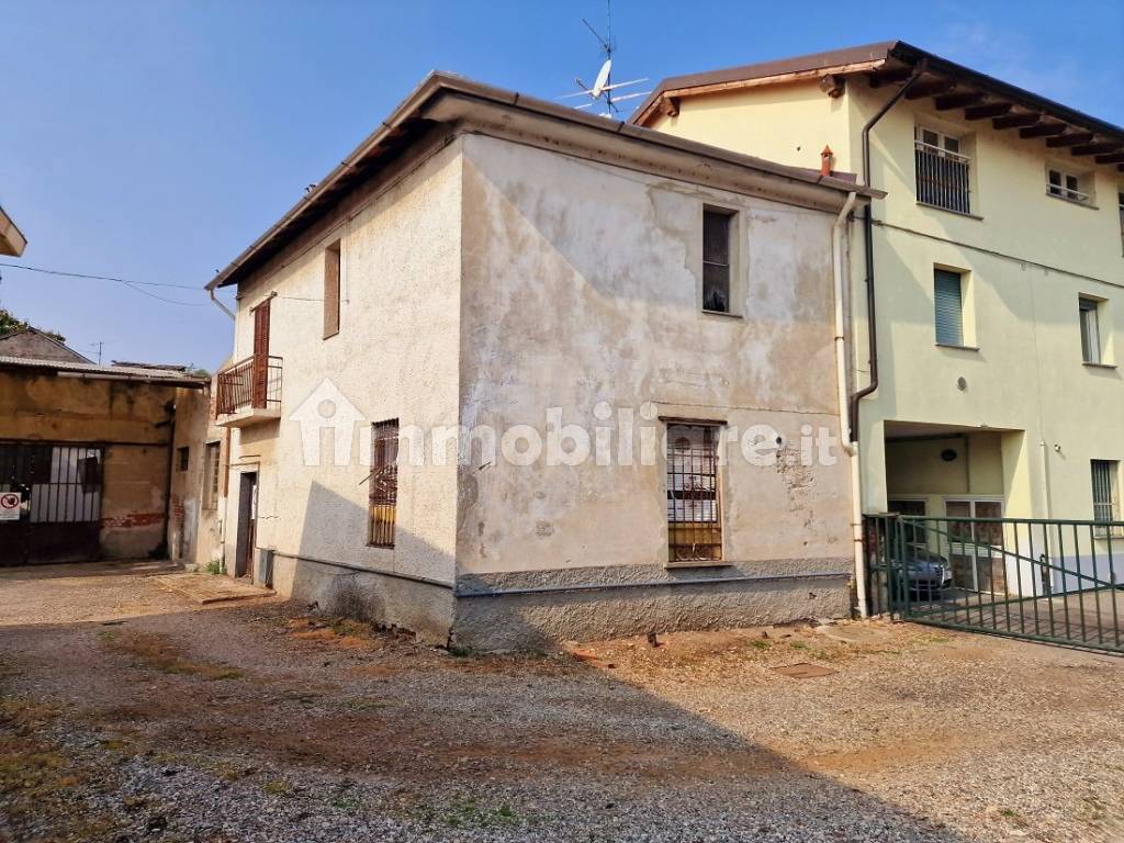 casa principale su 2 piani