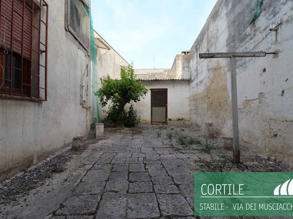 cortile