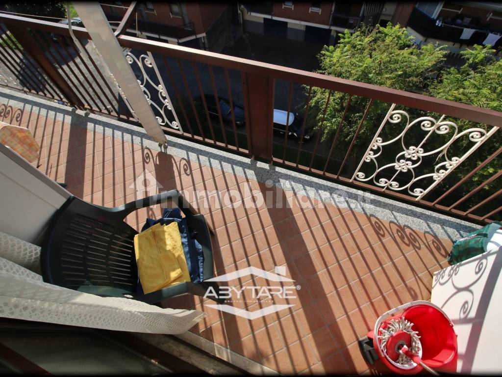 Balcone soggiorno-cucina