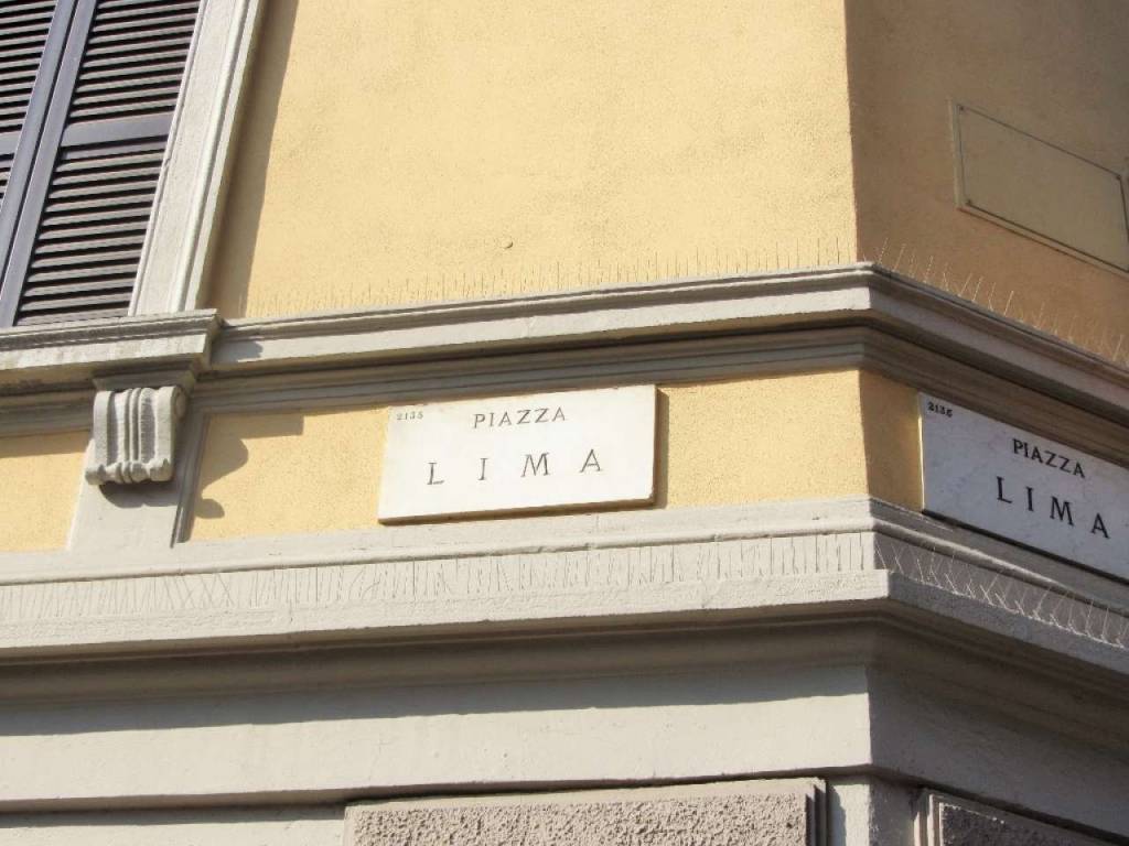 Piazza Lima 