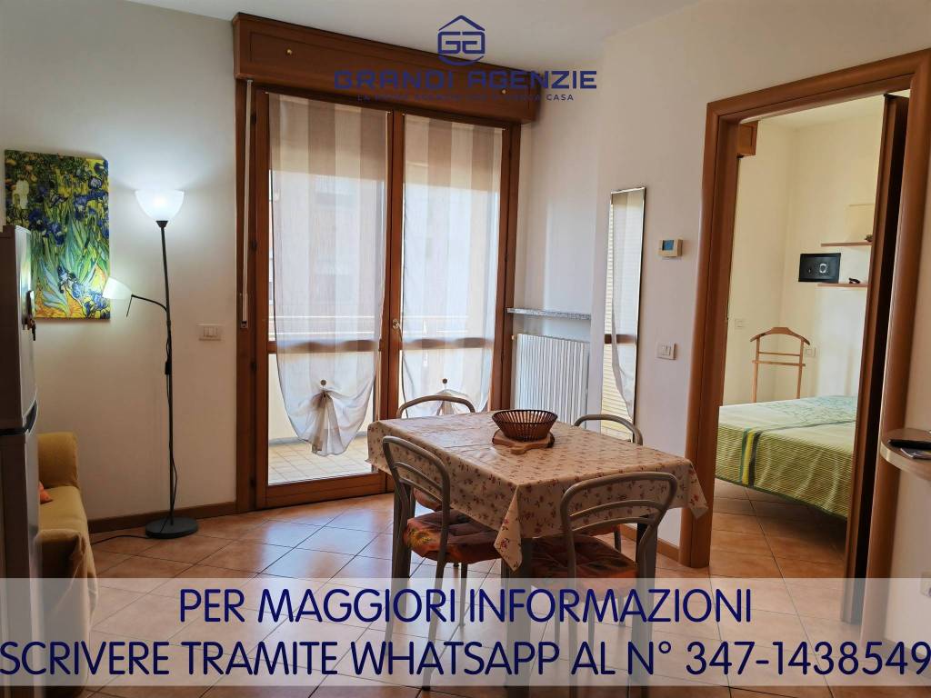 Rent Apartment Parma. 2room flat in via Budapest. Excellent condition