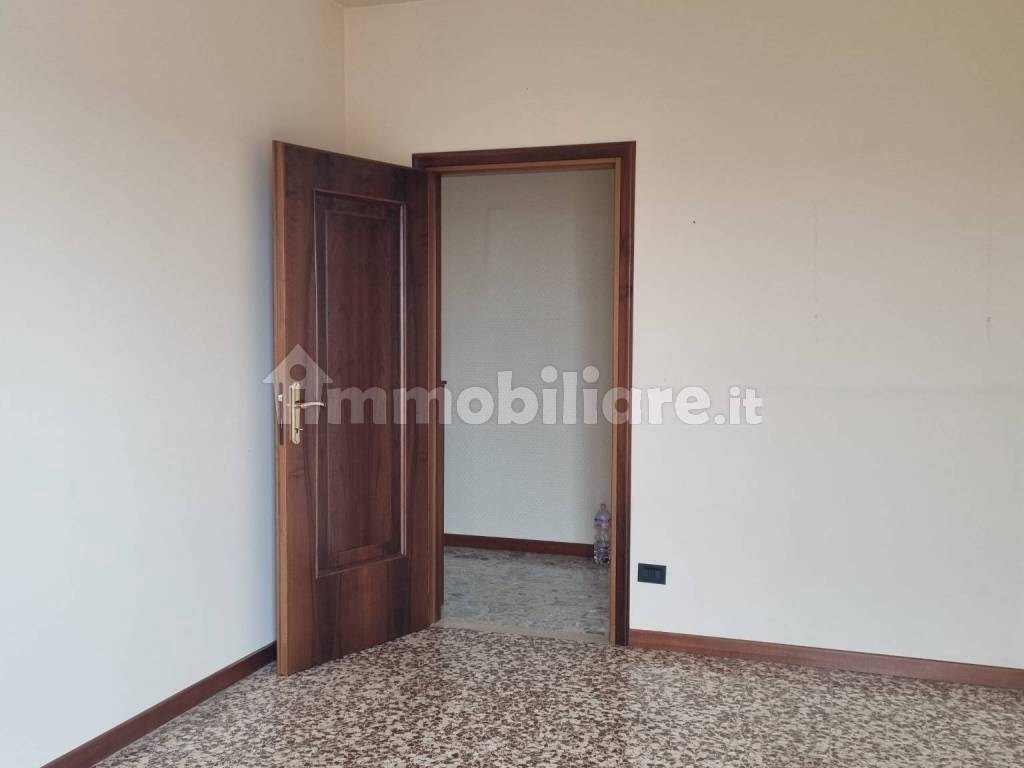 Vendita Appartamento Melegnano. Trilocale in via Giuseppina Biggiogero ...