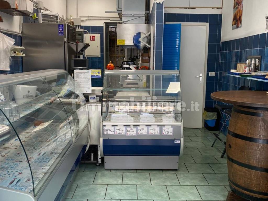 Rosticceria Pizza al taglio via Gabriele Rossetti, Genova, Rif