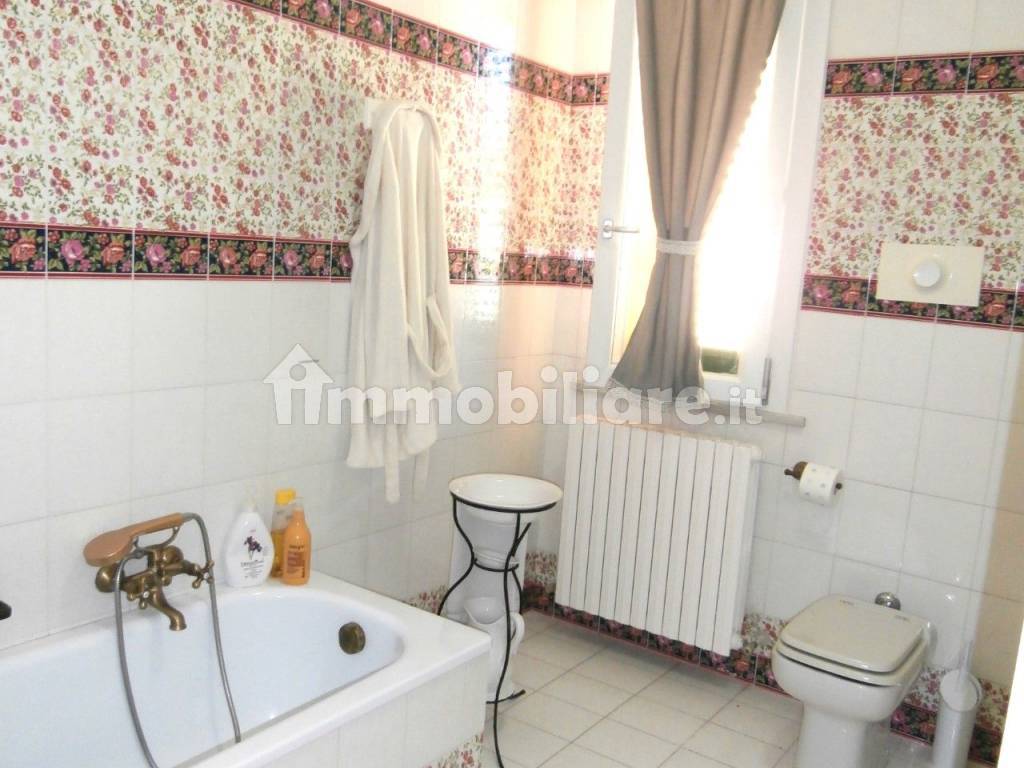 24-P1 bagno