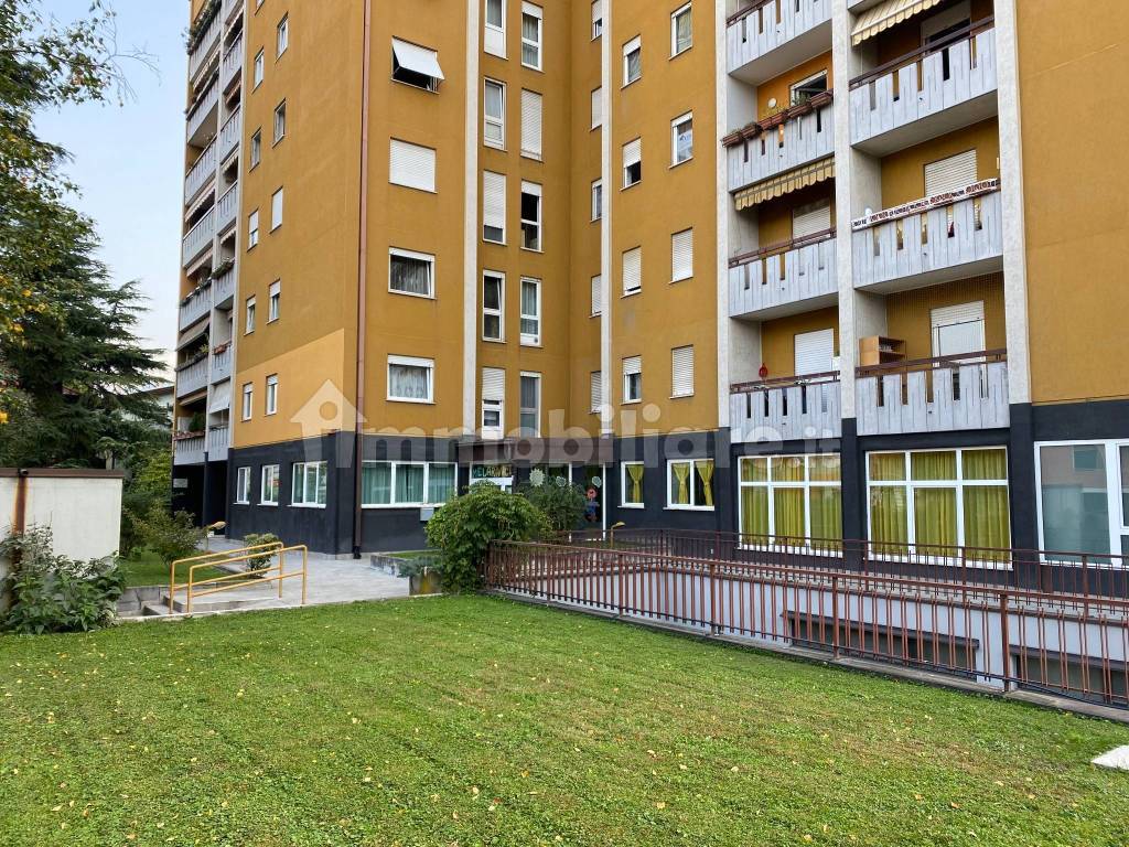 Sale Apartment Bolzano. 3room flat in via Maso della Pieve 13. Good