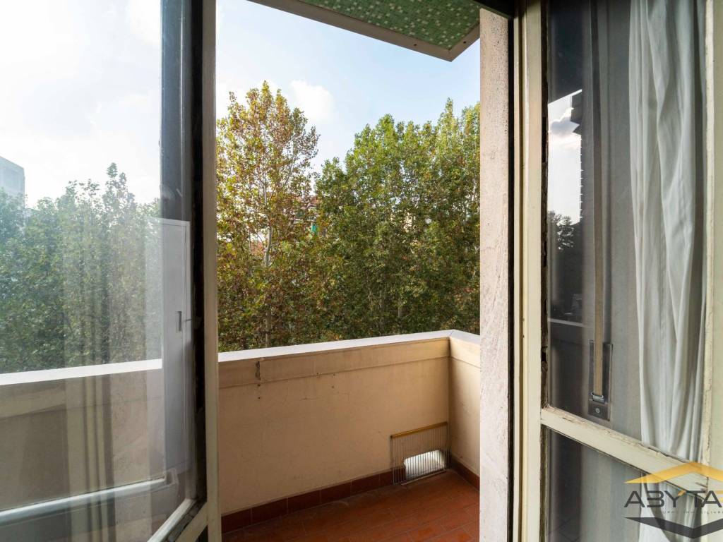 BALCONE STRADA