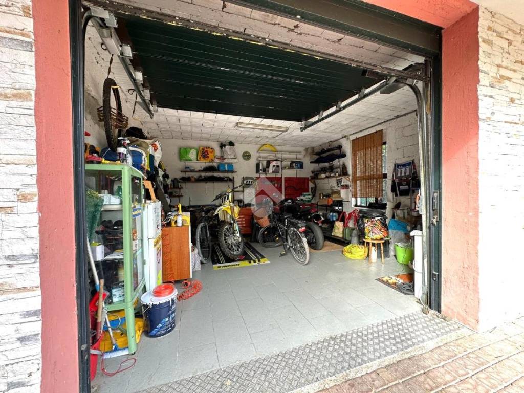 garage