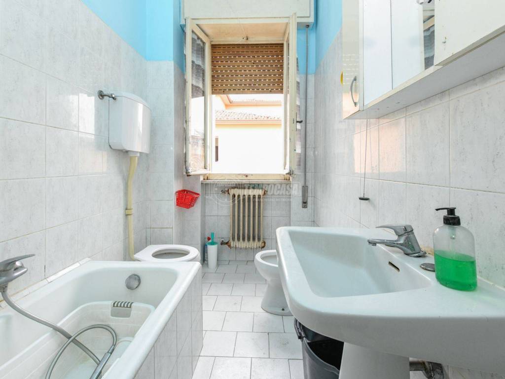 BAGNO FINESTRATO