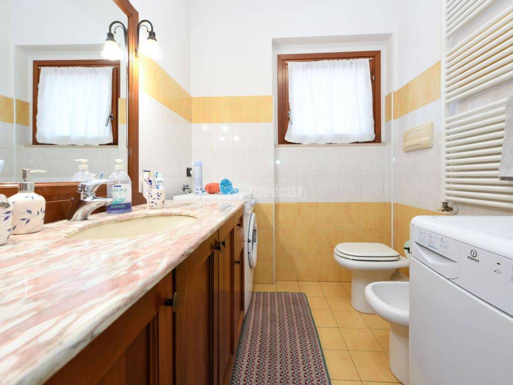 BAGNO FINESTRATO