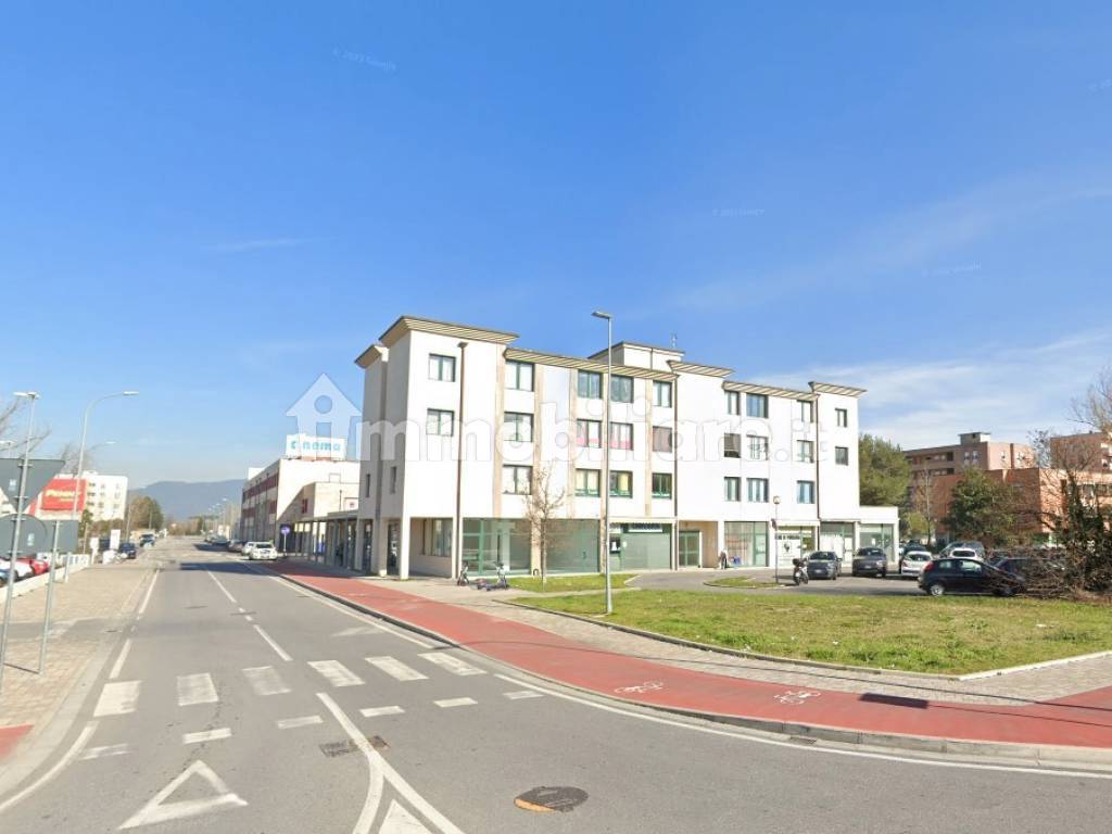 Locale commerciale via Italo Bargagna, Pisa, Rif. 106720785