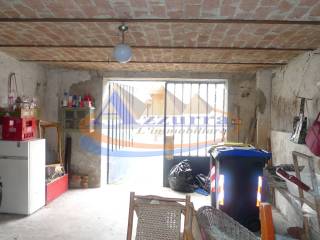 24 - Garage