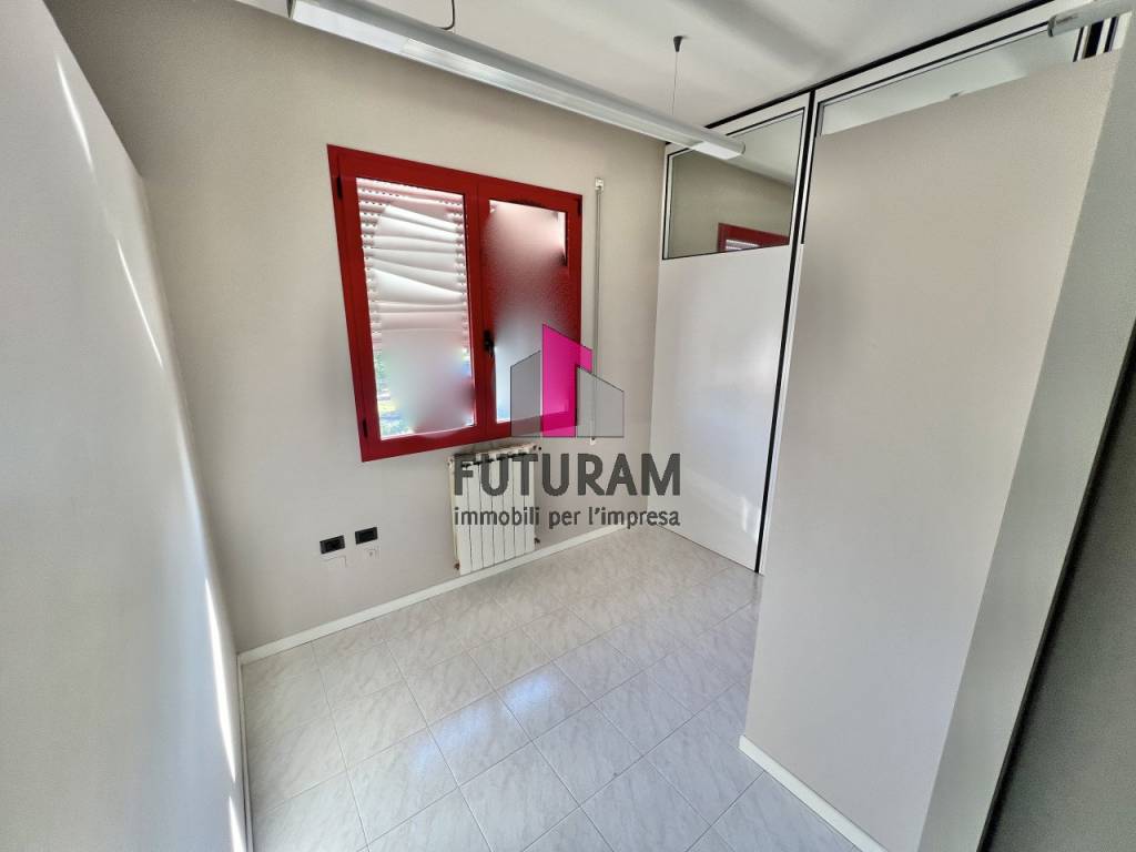 AFFITTASI UFFICIO 87MQ A SARCEDO
