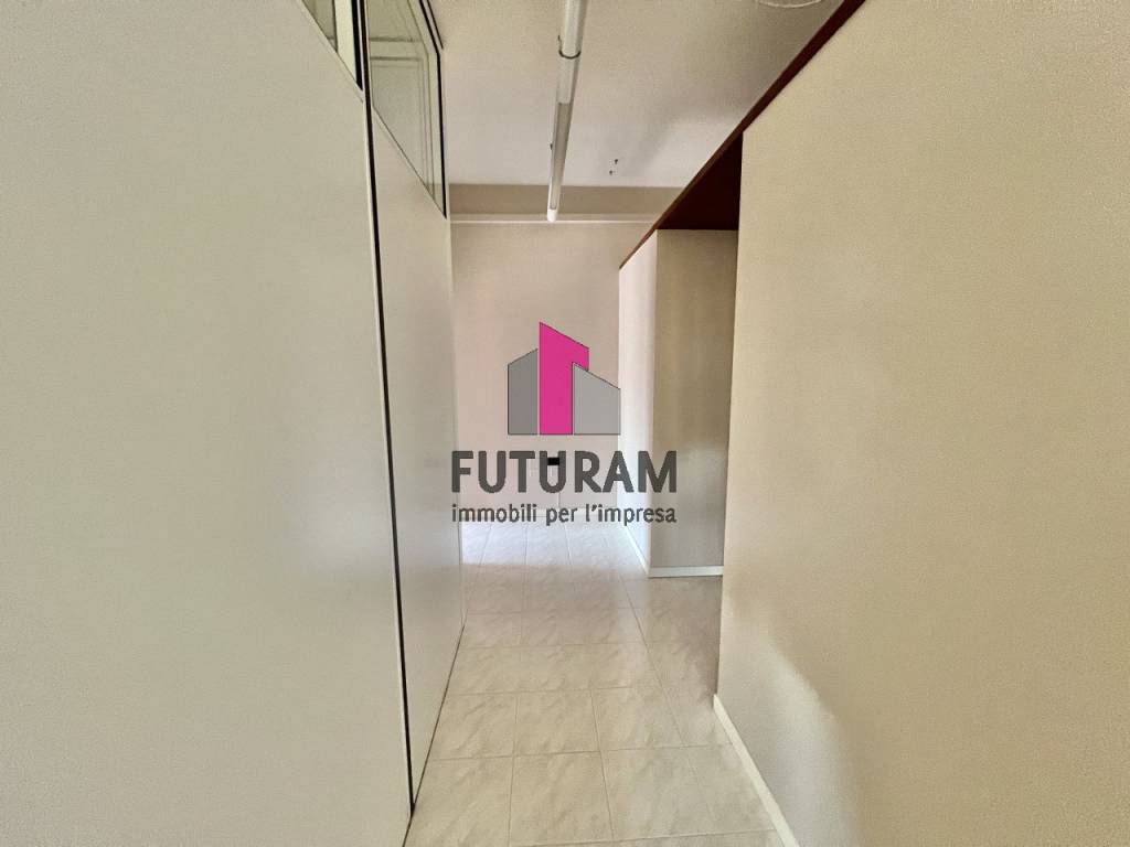 AFFITTASI UFFICIO 87MQ A SARCEDO