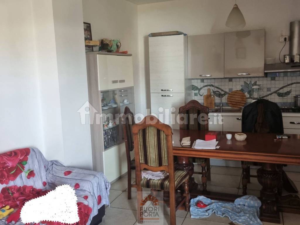 Zona living con cucina a vista