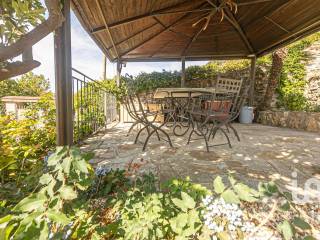 GAZEBO CON ZONA PRANZO