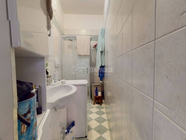 28 Bagno di servizio