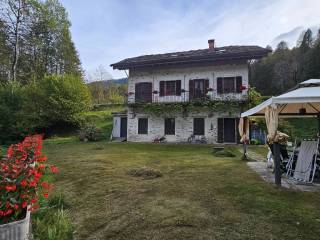 Foto - Vendita villa con giardino, Pila, Valsesia